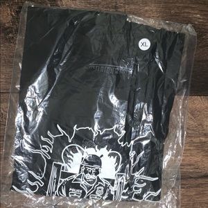 Superrradical ‘electric chair’ tee